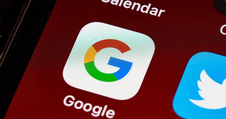 Google's new privacy policy, a major change for users, analyzed on Google Trends.